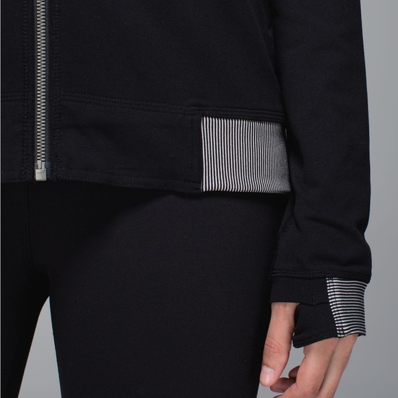 Lululemon H’OM run Bomber jacket - Picture 7 of 15